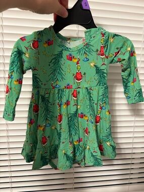 Posh Peanut Dr.Seuss the grinch twirl bodysuit dress 3-6months